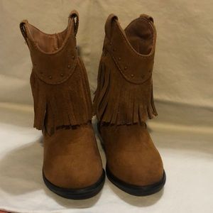 Girls Fringe Suede Boots